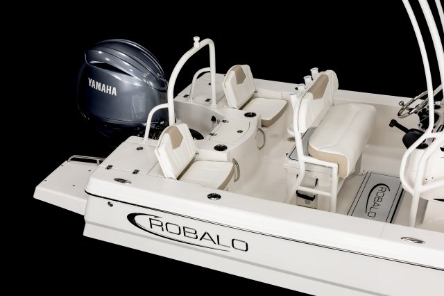 2025 R206 Cayman Transom Seating