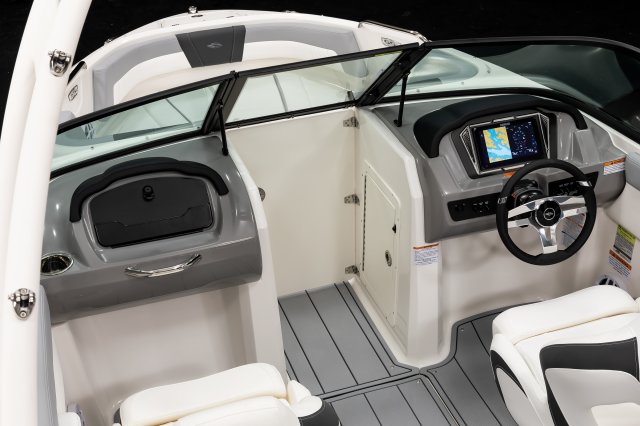 2026 21 SSi OB Bow Door