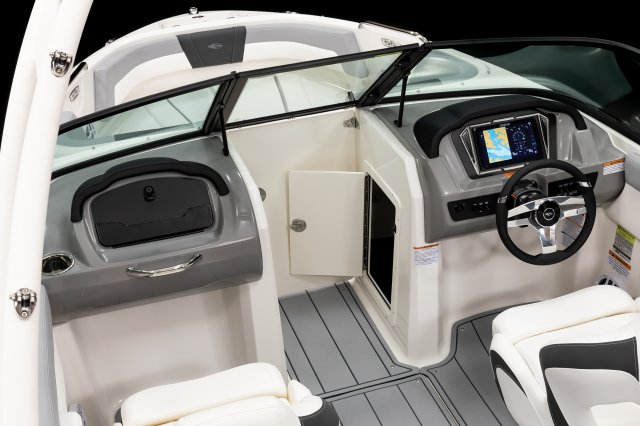 2026 21 SSi OB Helm Console Storage