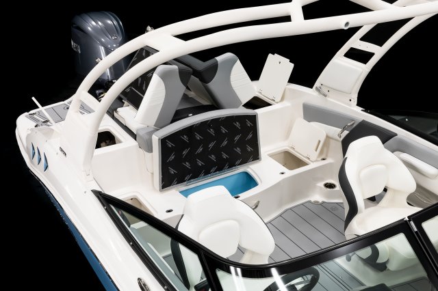 2026 21 SSi OB Transom Utility Access