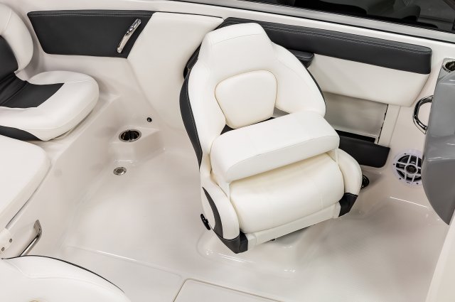 2025 21 SSi OB Ski & Fish Port Bucket Seat