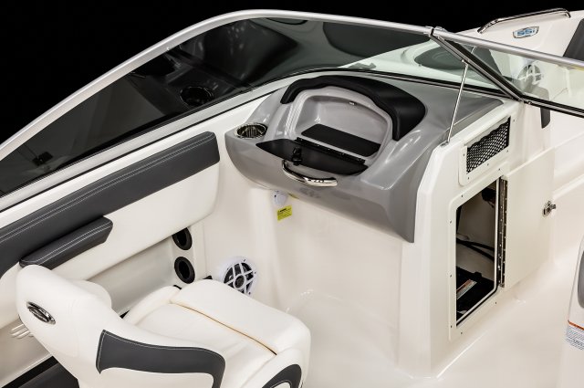 2025 21 SSi OB Ski & Fish Port Console Storage