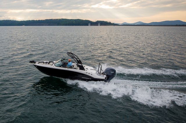 2026 21 SSi OB SF Running Port Profile View