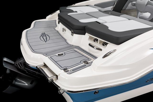 2027 21 SSi Swim Platform
