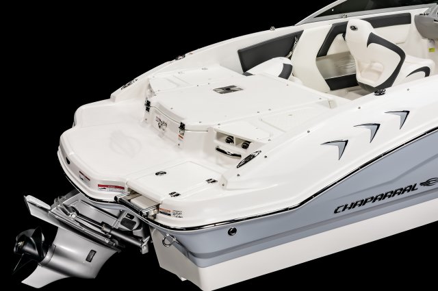2025 21 SSi Ski & Fish Aft Casting Deck