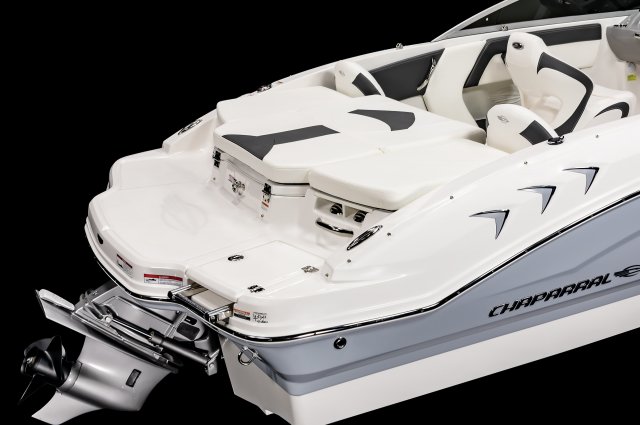 2025 21 SSi Ski & Fish Aft Sun Pad