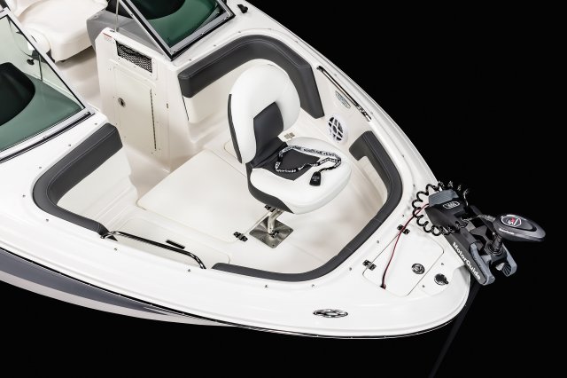 2025 21 SSi Ski & Fish Bow Fishing Seat