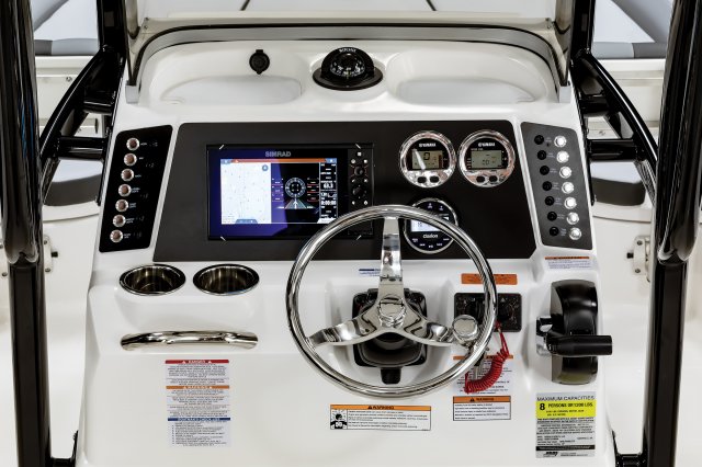 2026 R226 Cayman Helm Dash