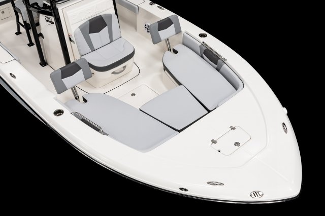 2025 R226 Cayman Bow Seating