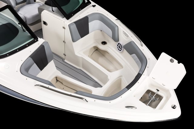 2026 23 SSi Bow Storage