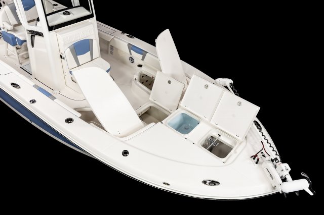 2025 R246 Cayman Bow Storage