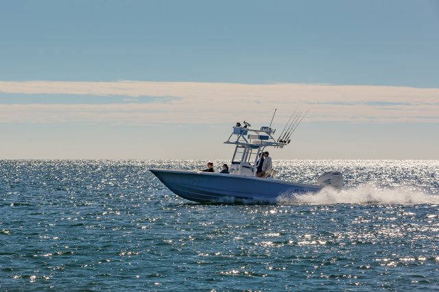 2025 R266 Cayman Sky Deck Running in Open Ocean
