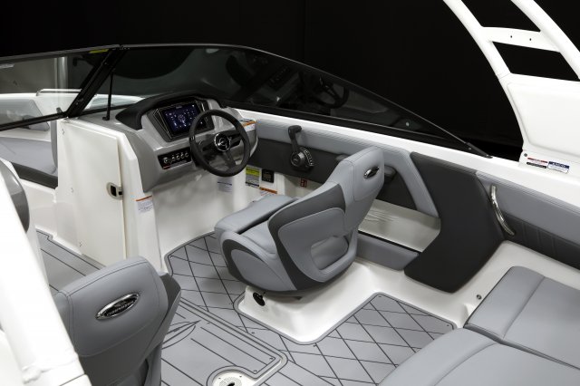 2026 GTS 1 Console Helm