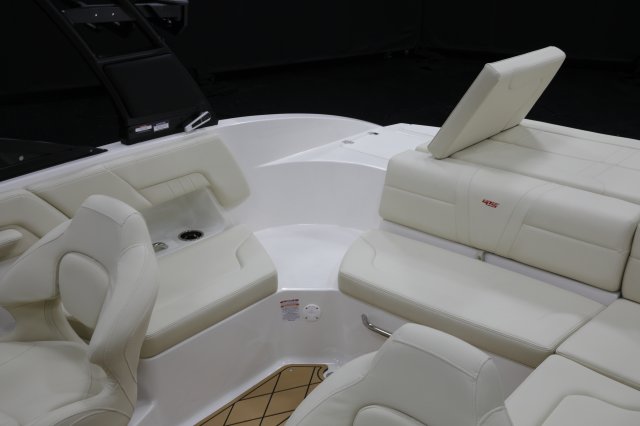 2027 GTS 3 Starboard Walk Through