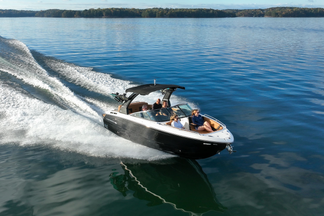 2026 GTS 6 Front Starboard Overhead View