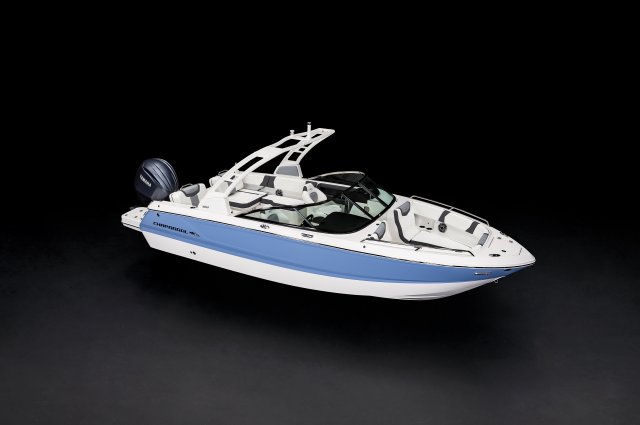 2026 250 OSX Front Starboard View