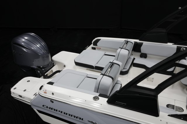 2027 250 OSX Transom Loungers