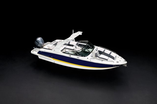 2026 270 OSX Front Starboard View