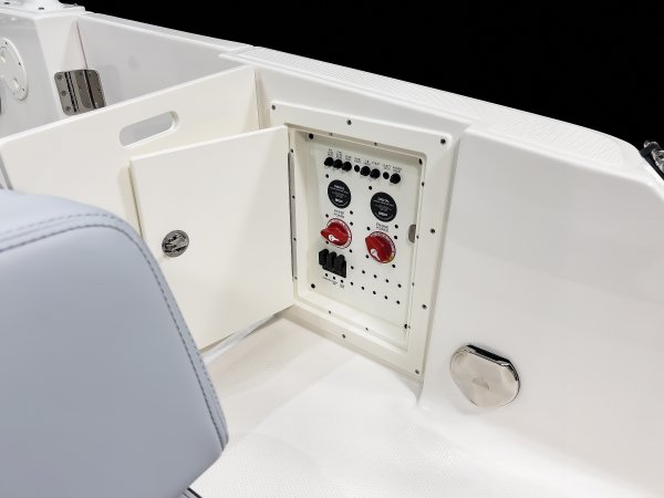 2026 280 OSX Transom Battery Switches