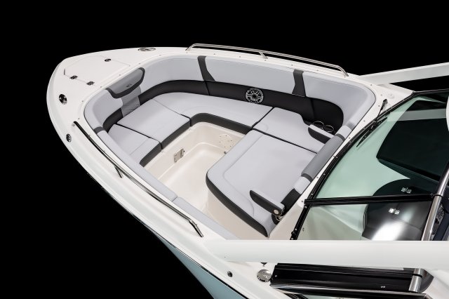 2027 280 OSX Bow Seating