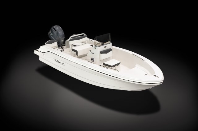 Robalo R160 Front Starboard View