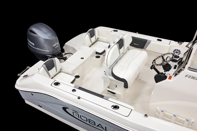 2026 R180 Transom Seating