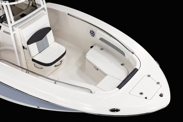 2026 R202EX Bow Casting Deck