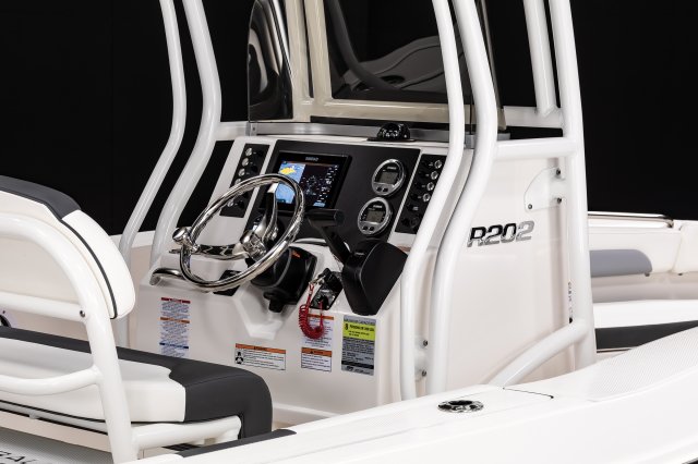 2026 R202EX Helm Dash