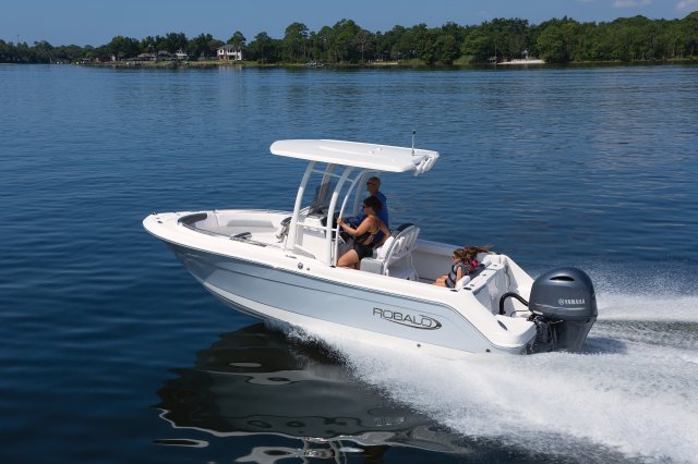 2026 R222EX Running in Bay Rear Port View