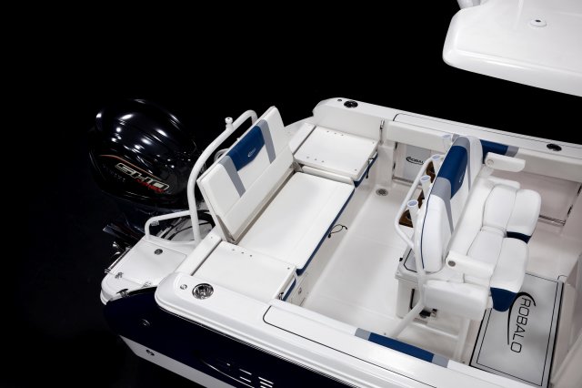 2026 R232EX Transom Seating