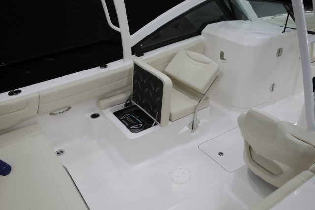 2027 R237 Port Cooler