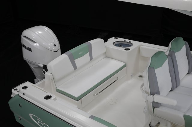 2027 R252 EX Transom Bench