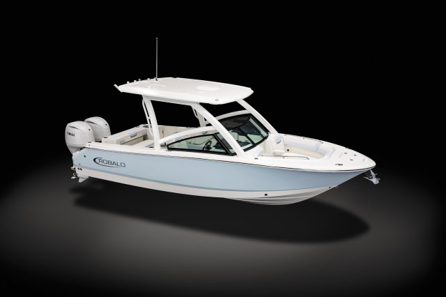2026 R257 Front Starboard View