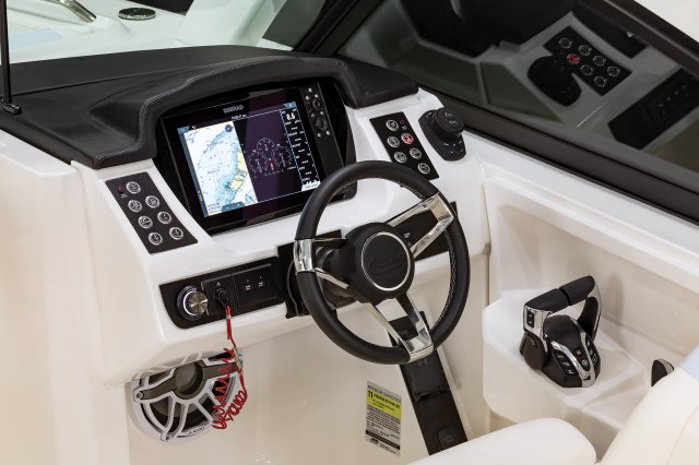 2026 R257 Helm Dash