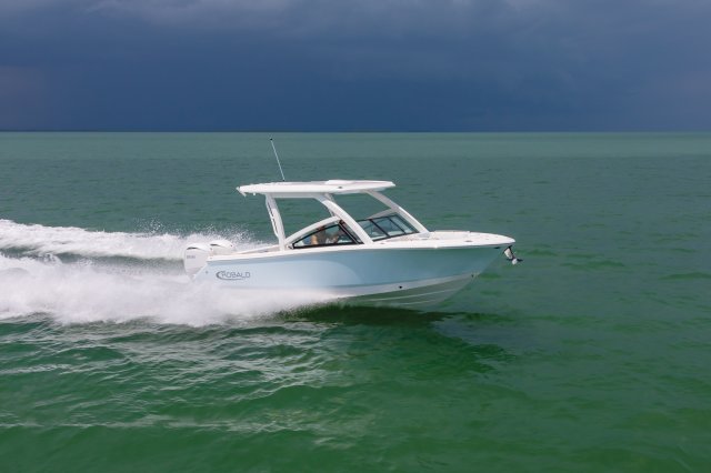 2026 R257 Running in Ocean Front Starboard View
