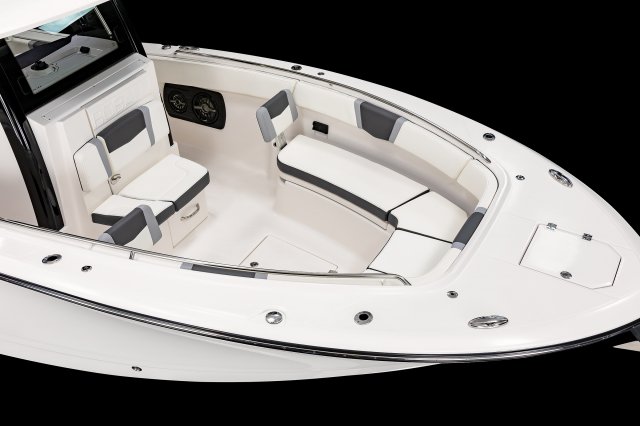 2026 R300 Bow Seating