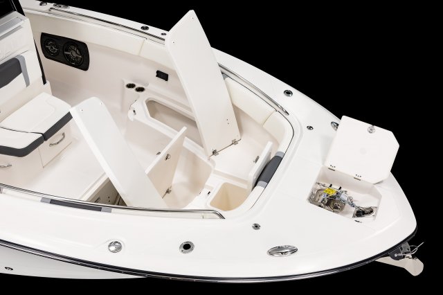 2027 R300 Bow Storage & Anchor Locker