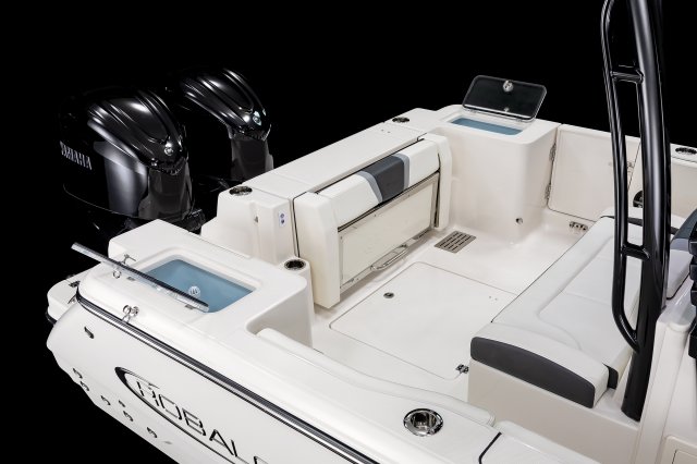 2027 R300 Transom Bench