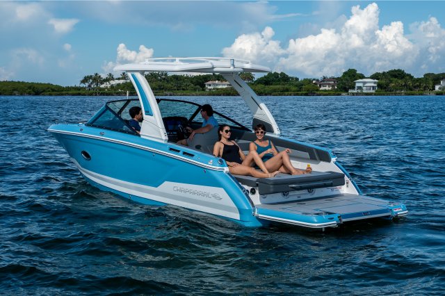 2026 SSX 30 Ocean Lounging Rear Port View