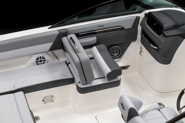 2026 SSX 4 Port Seat