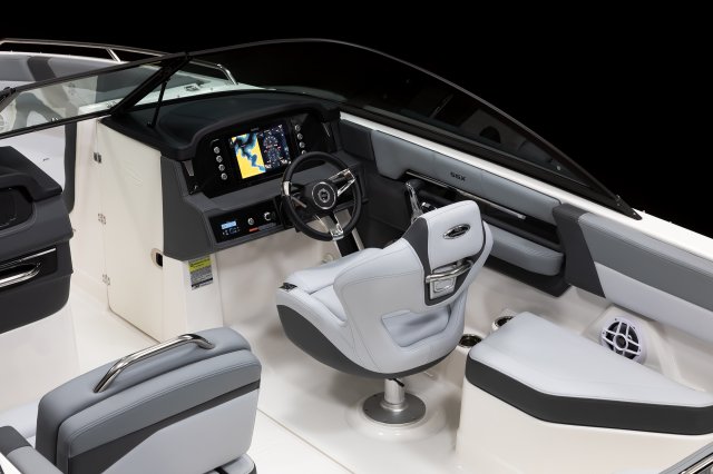 2026 SSX 4 Helm Station