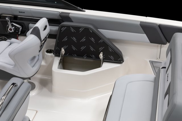 2026 SSX 4 Starboard Seat