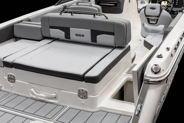 2026 SSX 4 Transom Walkthrough Storage