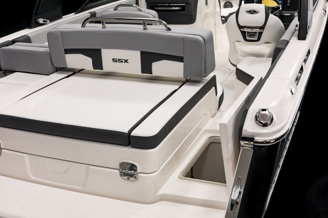 2026 SSX 4 OB Transom Storage