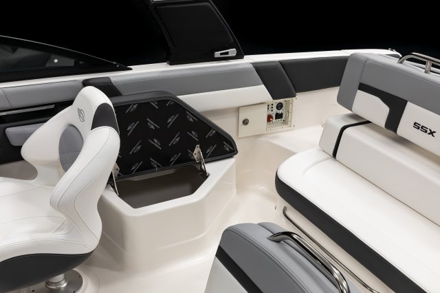 2026 SSX 4 OB Starboard Seat Storage & Battery Switches