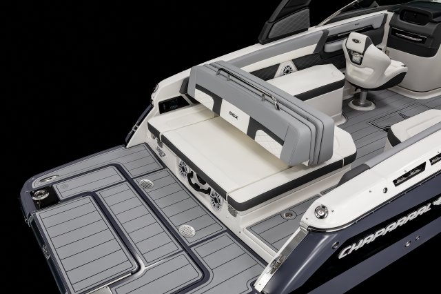 2025 267 SSX Transom Sun Lounge