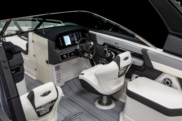 2025 267 SSX Helm Station