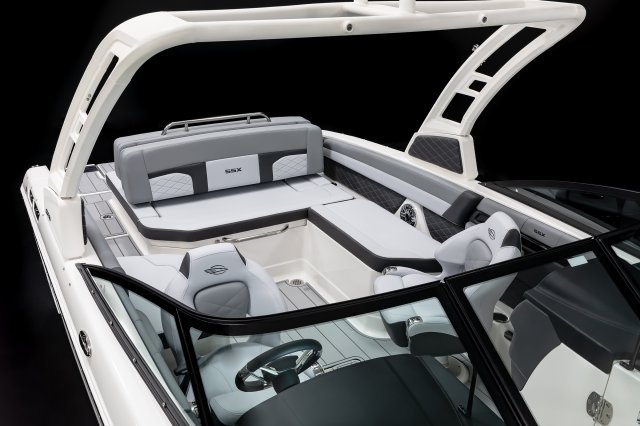 2027 SSX 6 Cockpit Seating