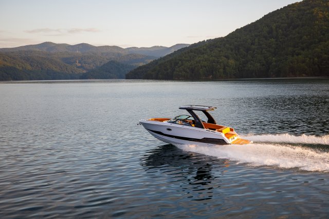 2027 SSX 8 Cruising