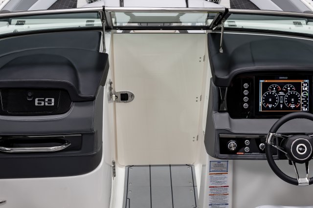 2025 26 SURF Bow Weather Door